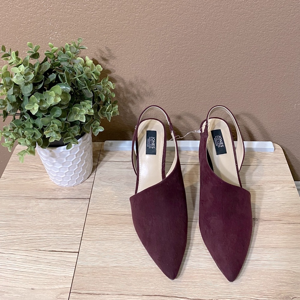 Jones New York Suede Chloe Maroon Heels Size 8.5